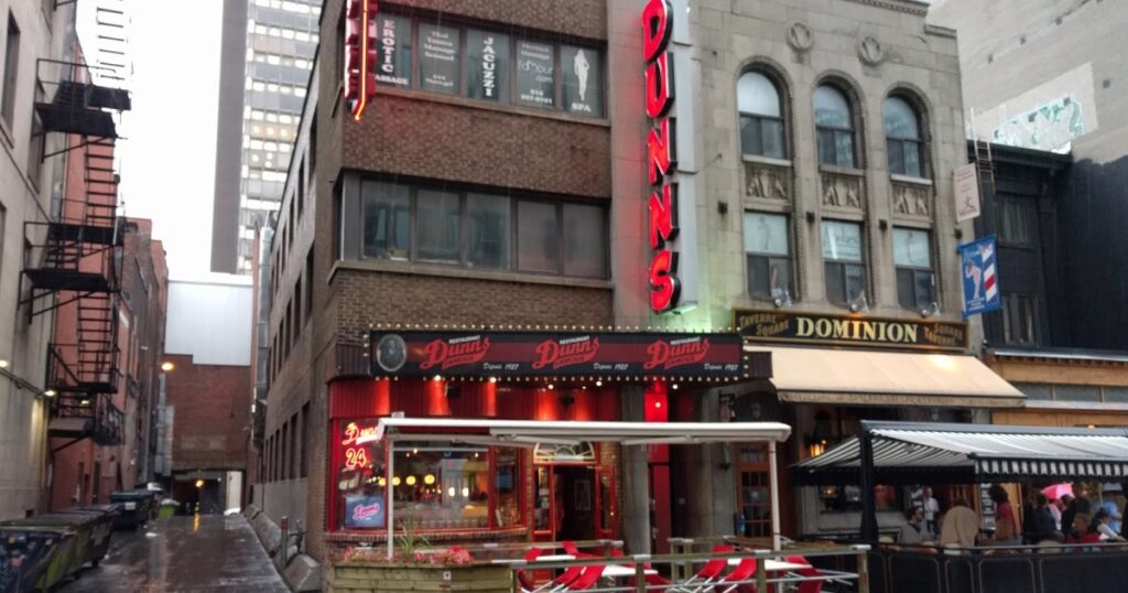The Benefits of Owning a Dunn’s Famous Franchise: What You Need to Know