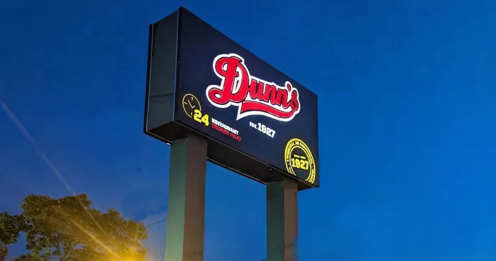 Experience the Best Smoked Meat in Greenfield Park at Dunn’s Famous