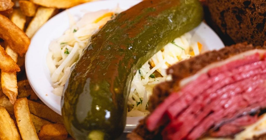 Qu’Est-Ce Qu’Un Cornichon À L’Aneth ?